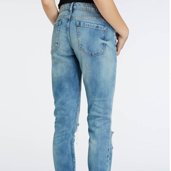 BLANK NYC SKINNY CLASSIQUE JEANS - Picture 2 of 6
